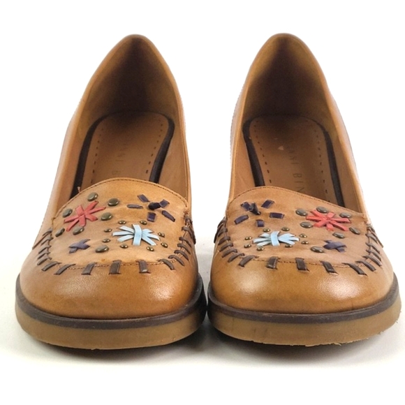 Gianni Bini Lander Leather Slip-on Wedge Heel Whipstitch Studded Loafer Tan - Picture 3 of 16